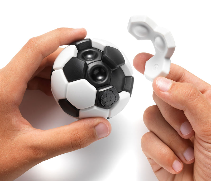 Joc PLUG & PLAY BALL - Smart games - jocuri de logica copii - jocuri despre fotbal