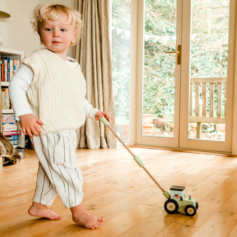 Jucarie De Impins Tractor, Orange Tree Toys